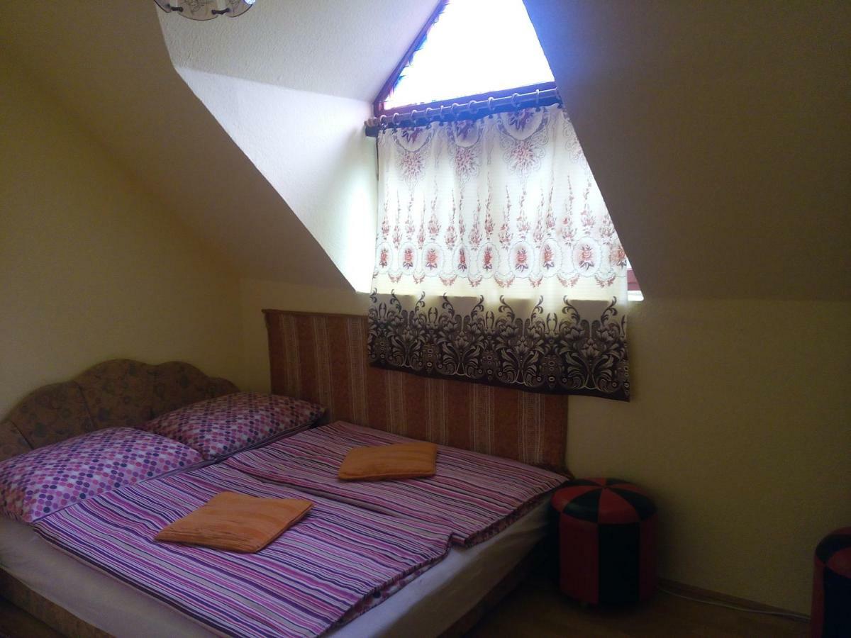 Tuenderkert Apartmanok Hajdúszoboszló Екстериор снимка